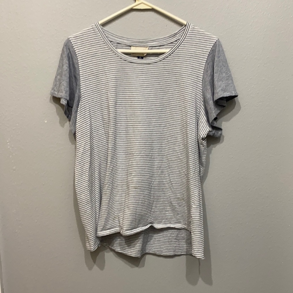 Universal Threads T Shirt